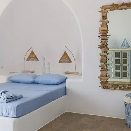 Rossi Paros Luxury And Apartmán